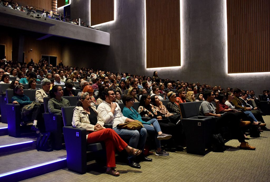 Cientos de personas acudieron al Aula Magna para la Lección Inaugural 2019. (Foto: Laura Rodríguez / ODI).